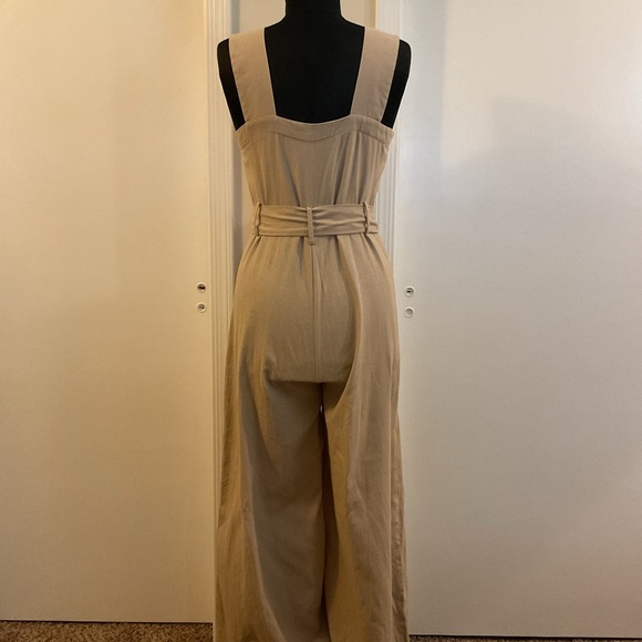 🌹 Khaki Beige Belted Utility Linen Button Down Sleeveless Jumpsuit - Picture 8 of 8